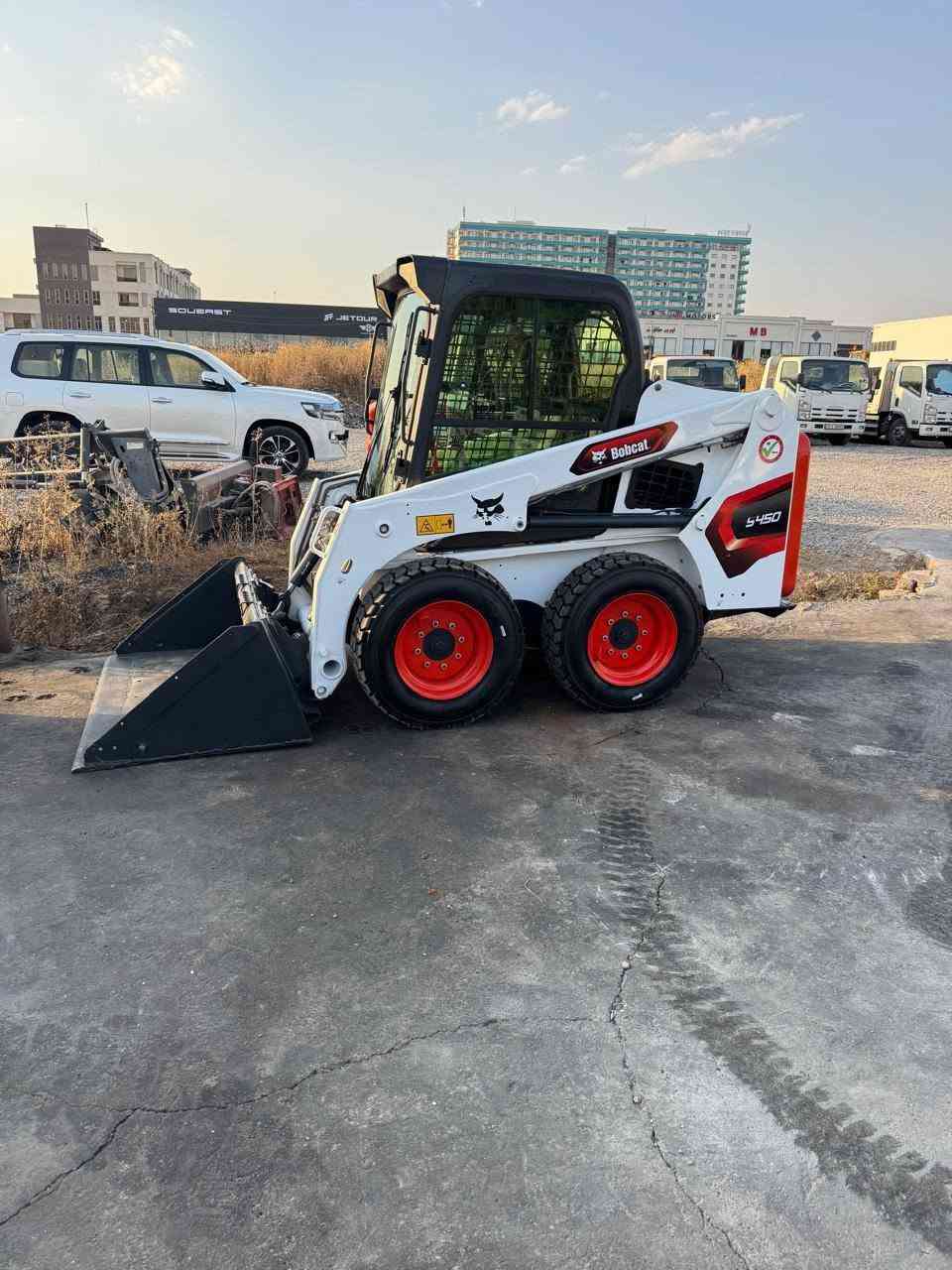 شفل بوبکات للبیع  حجم  s450   مودیل  2014  اصولی رقم سنویە تحویل مباشر  شفل تبرید  مکفول کفالە عامە  سعر  225$ورقە  مابی مجال  مکان اربیل  ***********   واتساب
