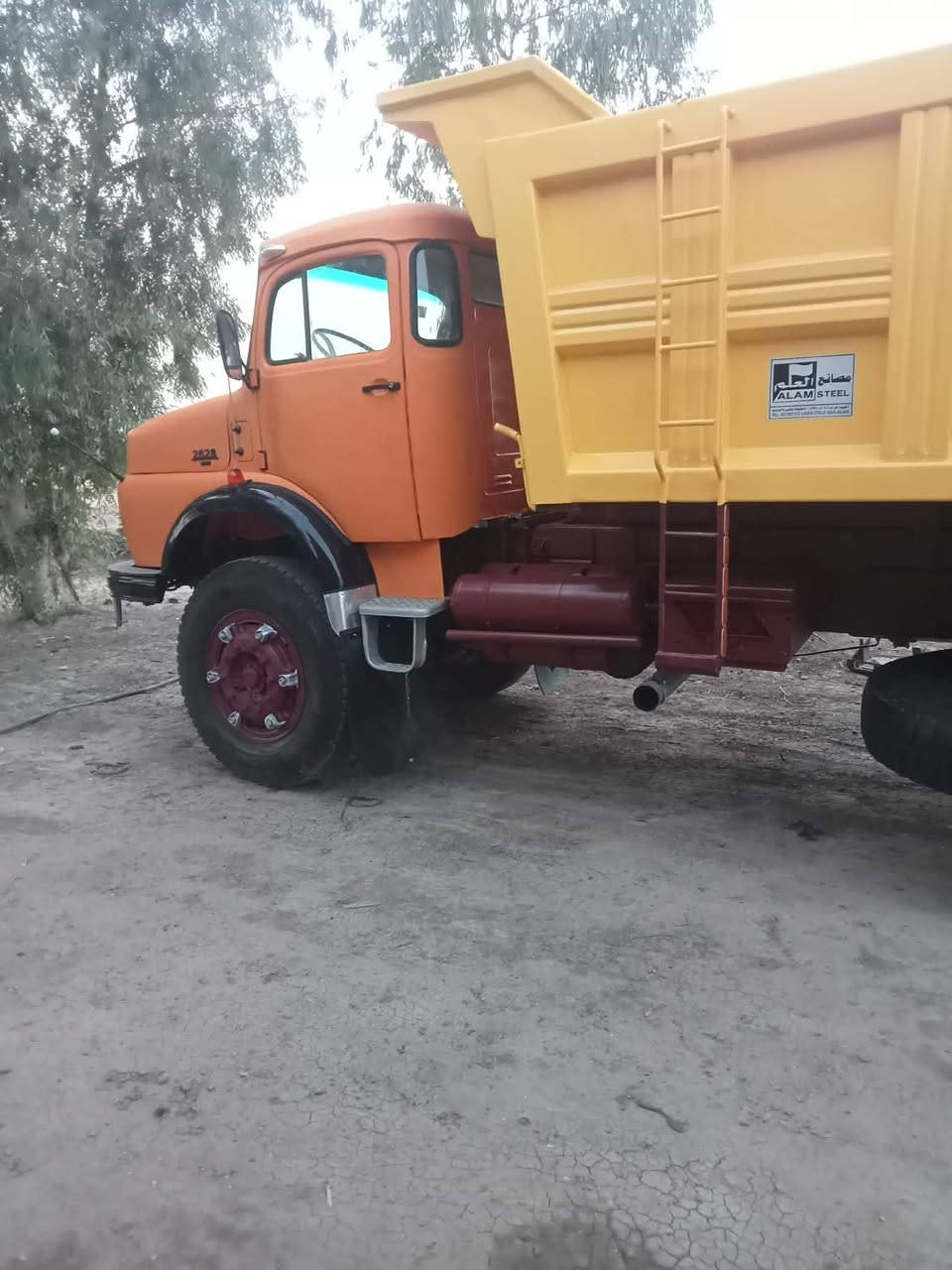 سلام عليكم اقجم البيع سياره مطوله موديل 81 رقم الاستفسار ***********
