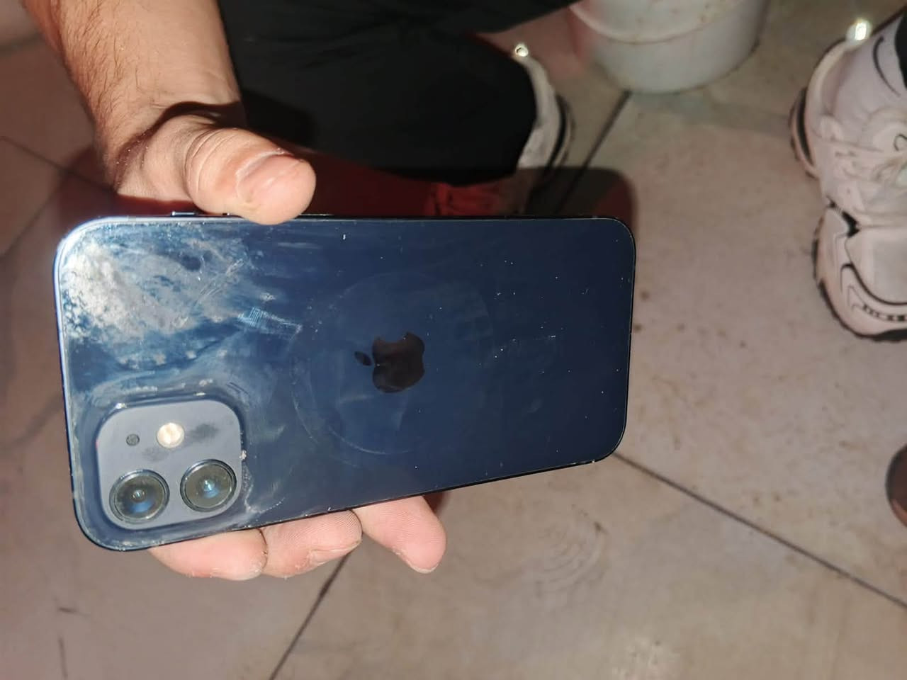 سلام عليكم ايفون 12 برو
كلشي ممبدل بي الجهاز مكفول 
ذ128
بس بطاريته 74‎%‎

رايده بـ300$

مكاني بغداد

 التواصل: ***********
