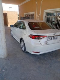 كورلا موديل 21 ماشيه 110كيلو كلين سيار جديده بي معنه الكلام وسعره 158و...