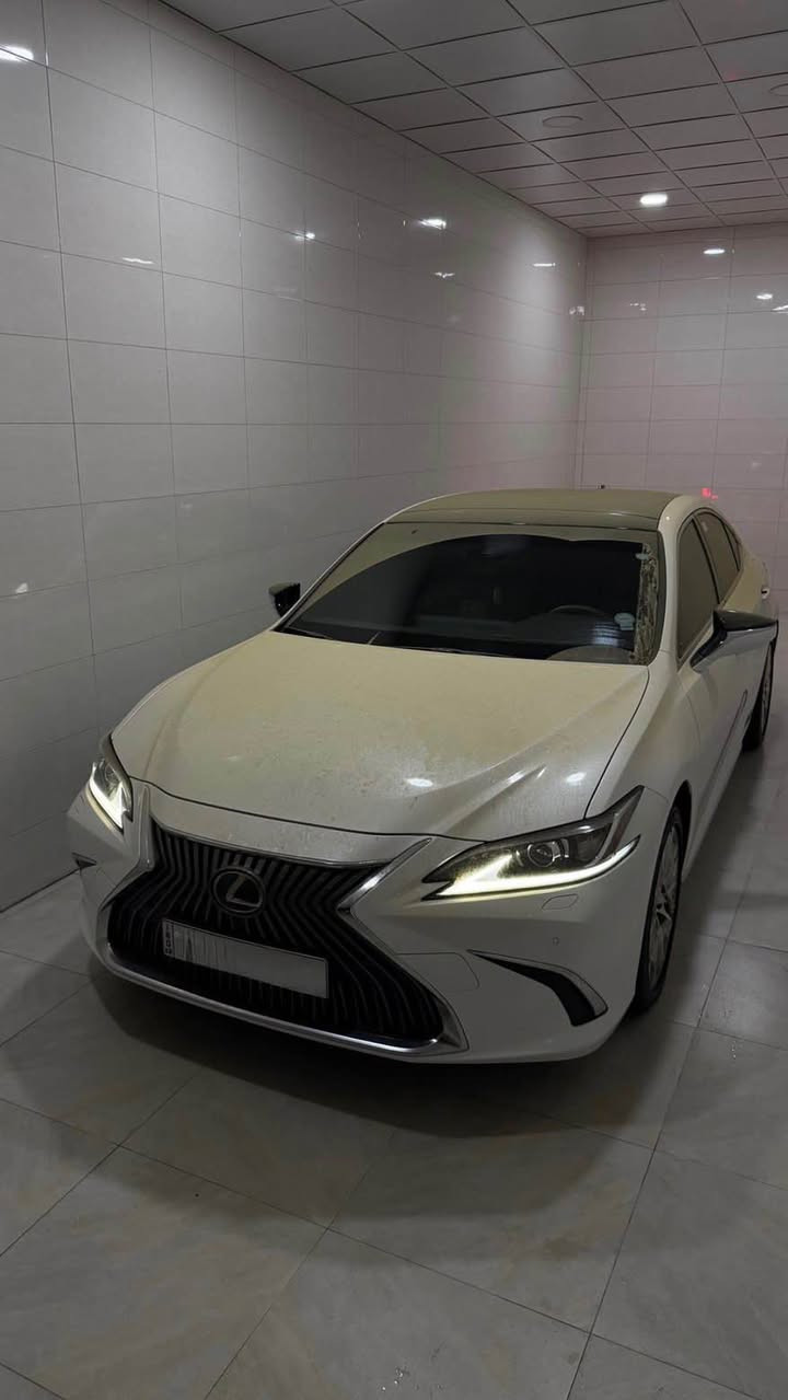 ﷽
                                 🪬💎LEXUS ES350 2021 
◽️ليگزز ES 350 موديل 2021 فول مواصفات
🔹وارد خليجي وكالة ميلانو
🔹طزليل مرور ٪؜٨٠—٪؜٨٠
        ~~~~~~~~~~~~~~~~~~~~~~~~~~~~~~~~~
مكان🌇: سليماني               
سعر💵: 385$$$$
 ☎️موبايل /***********
                  
        ~~~~~~~~~~~~~~~~~~~~~~~~~~~~~~~~~
◽️محرك V6 3.5L سته سلندر
🔹گير و محرك بشرط مامفتوح ✅
بدون صوت بدون صرف و خلل بشرط فحص
🔹ماشيه 7,000km الف حقيقي📦✅

 🔹سيارة جديد حيل حيلوة نضيفة📦

◽️مواصفات
{{ بصمة - فتحة - داخل مشمشي  - رادار أمامي و جانبي   - كشنات جلد - كشن تتفيىة و تبريد - كشن و ستيرن كهربا - كشن خزن  - شاشة - ماوص - تبريد مركزي - نيزامي أيكو - نيزامي سبورت - لايت ليدو زينون - مراي شفت - ڤوليوم - بلاجكتور - بعد هواي مواصفات-٥ بةردات-شاشة جبير- }}

◽️اربع تاير و ويل بيلادي جديد بدون مصروف
🔹نظافه ١٠٠٪؜ كامل سيرفس بدون نقص و بدون مصرف
🔹بسميً السنويه بشرط تحويل و خرامه
🔹سنوي و رقم و هزة كلها جديد
سياره مابيها دينار مصرف كامل من كل نواحي

نفسي يوم /تحويل و كاله حاظر
مكان / داخل سليمانيه🌆
        ~~~~~~~~~~~~~~~~~~~~~~~~~~~~~~~~~ السليمانية, العراق
