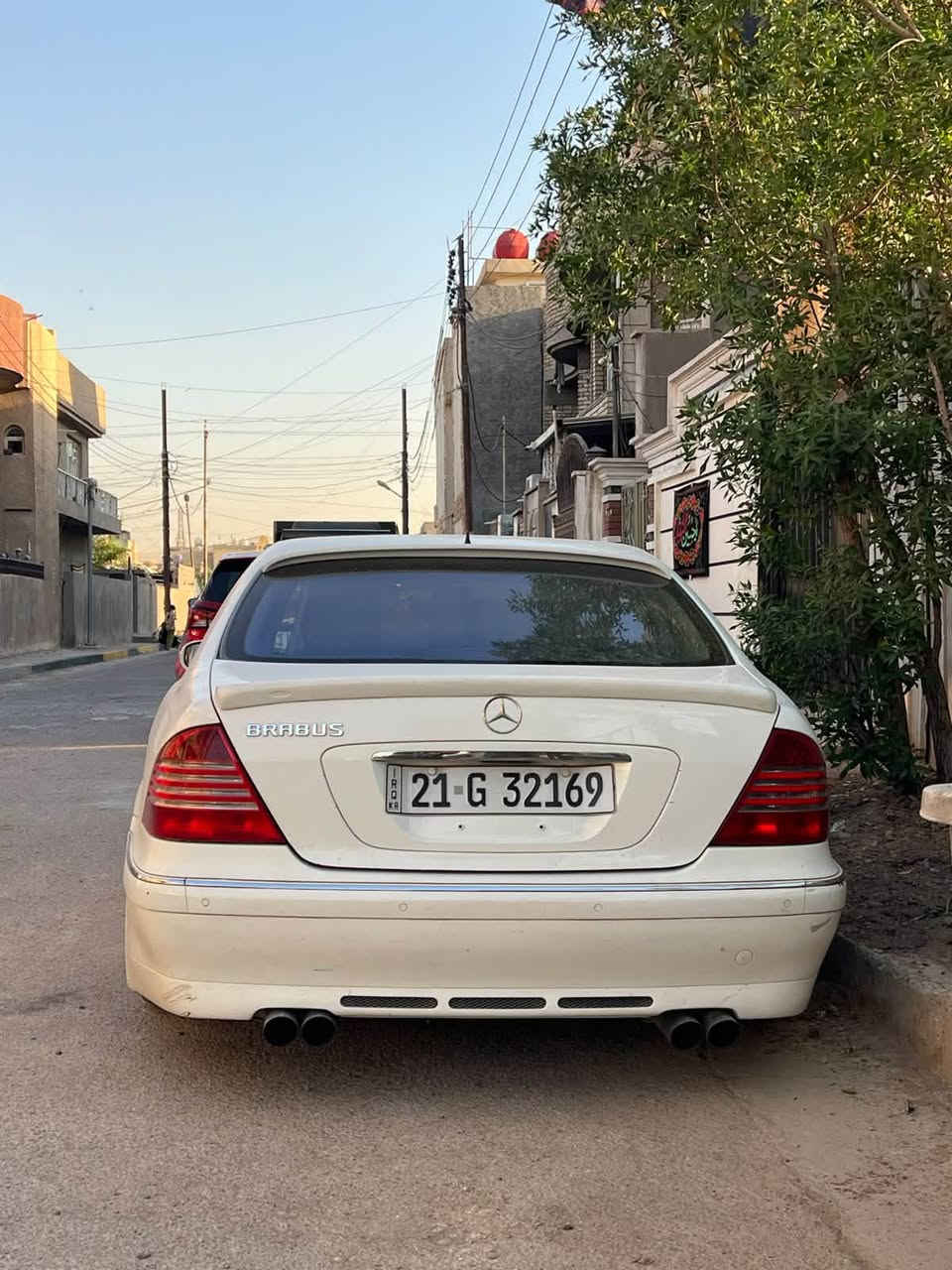 سلام عليكم للبيع او مراوس حسب القناعه
مارسدس غواصه s550 باب طويله
رقم سليمانيه بسمي تحويل ثاني يوم سياره كير مكينه جديده تبريد كله جديد خير من الله مواصفاته معروفه فول السياره غرفته نظيفه سياره  حداديته 50‎%‎  
بيه صبغ قطع أبيع حزام بدون حادث او قص 
للاستفسار ***********
السعر $ 128. وبيه مجال للشراي
