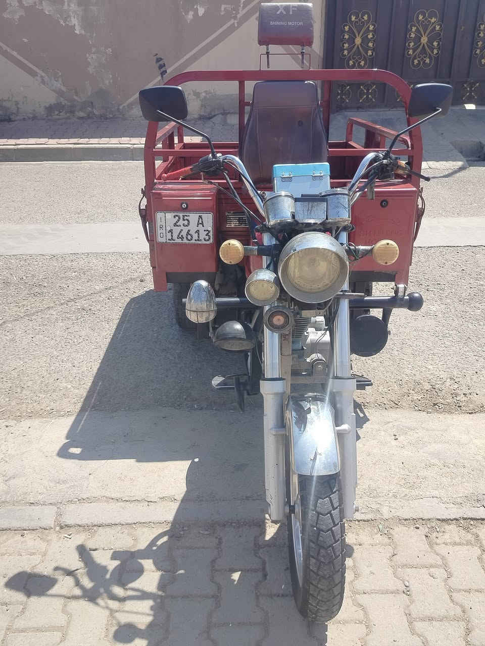 ستوته موديل 21 شاخوان فحل عالي محرك بشرط ركبه شرط كهربائيات كلها شغاله كلها على بلادي  سنويه بسمي شرط التحويل  العنوان حي العسكري اتصل وتدلل ***********
