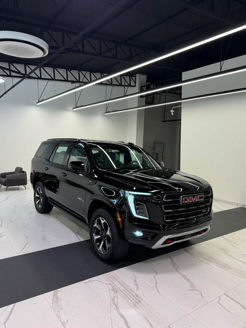 🔥 GMC AT4 2026 🔥

مو مجرد سياره عاديه … هذه هيبة الـ AT4.
قوة أمريكية، حضور استثنائي، وتجهيزات مصممة للقيادة بثقة على كل طريق.

💥 V8 6.2L
⚡ 420 حصان
🔄 ناقل حركة 10 سرعات أوتوماتيك
🛞 دفع رباعي 4×4
⬆️ رفع مصنع 2 إنش
🛡️ تجهيزات AT4 للطرق الوعرة
🖥️ شاشة وسطية كبيرة + عدادات رقمية

━━━━━━━━━━━━

🏢 شركة المهند للسيارات
📍 بغداد – معارض النهضة
📞 ***********

GMC AT4 — القوة تُرى قبل أن تُسمع.
