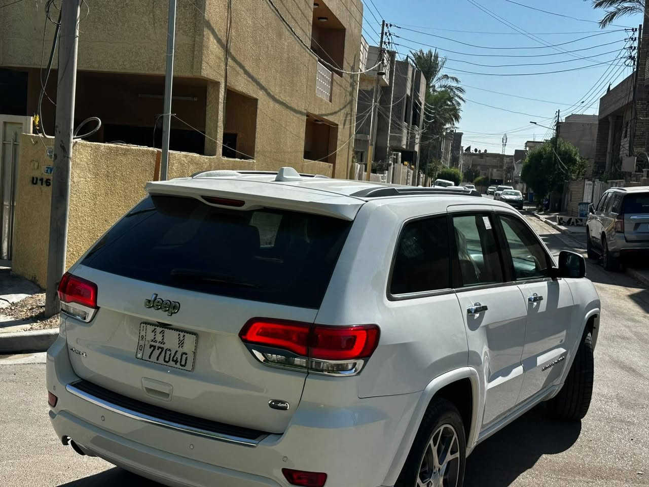 السلام عليكم 
جيب اوفر لاند 2019 
خليجي فول مواصفات 
بيها صبغ كارت جاملغ أمامي فقط 
باقي وضع الشركة كفاله
عداد المسافه 55 الف
6 سلندر 
فول مواصفات 
رقم بغداد دولي باسمي تحويل مباشرة 
السعر 240 ورقه وبيها مجال قليل 
إي استفسار رقم صاحب السياره 
*********** ابو علي 
مكان بغداد البياع او حي أعلام
