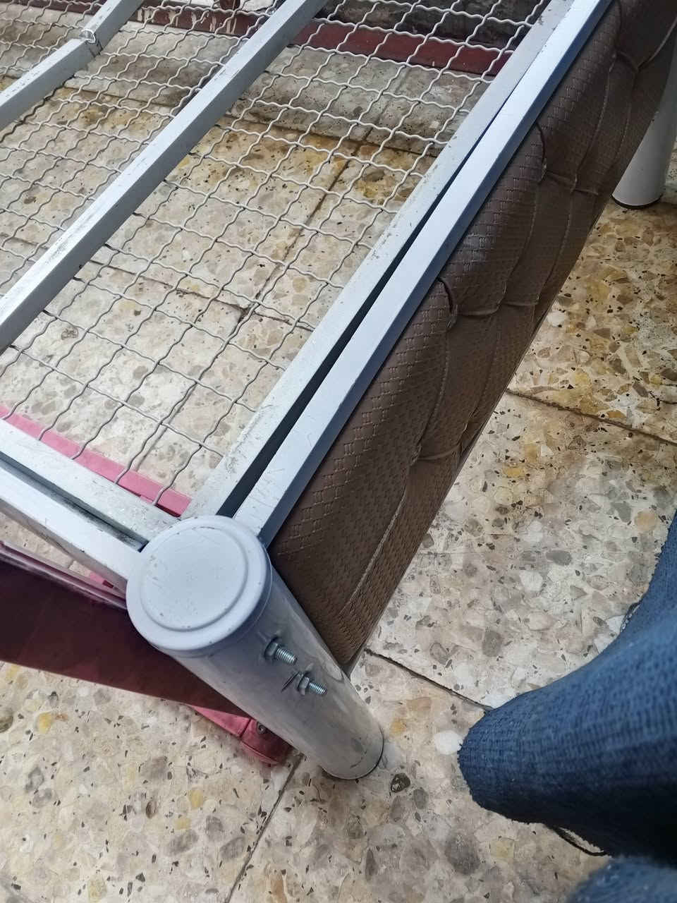 سرير نفر
