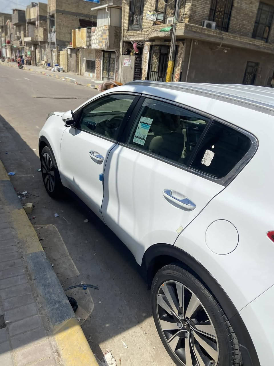السلام عليكم ورحمة الله وبركاته كيه سبورتج خليجي موديل 16محرك 2000 مكفوله من الصبغ والتبديل بيهه مكاننين بارد صغار رقم بغداد تحويل ثاني يوم بسمي *********** مدينة الصدر
