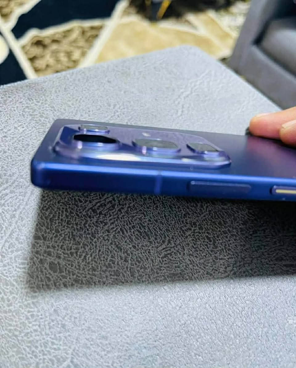 📱 للبيع موبايل Infinix Note 50 Pro
انفنكس نوت ٥٠ برو 
المواصفات:
• الذاكرة: 256GB
• الرام: 12GB+12GB
• البطارية: 5400mAh
• المعالج: Helio G100
• ضد الماء 
• الجهاز نظيف جداً واستعمال خفيف
٠ يشغل لعبة بوبجي 90 فريم 
📦 ويه الكارتون والشاحن وكامل اغراضه 

للتواصل خاص أو اتصال ***********
