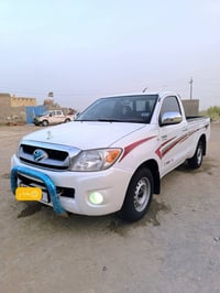 سلام علـيكم هايلوكس ال2007كويتي فول مواصفات دبل ارباك رقم. مثنئ انكليز...