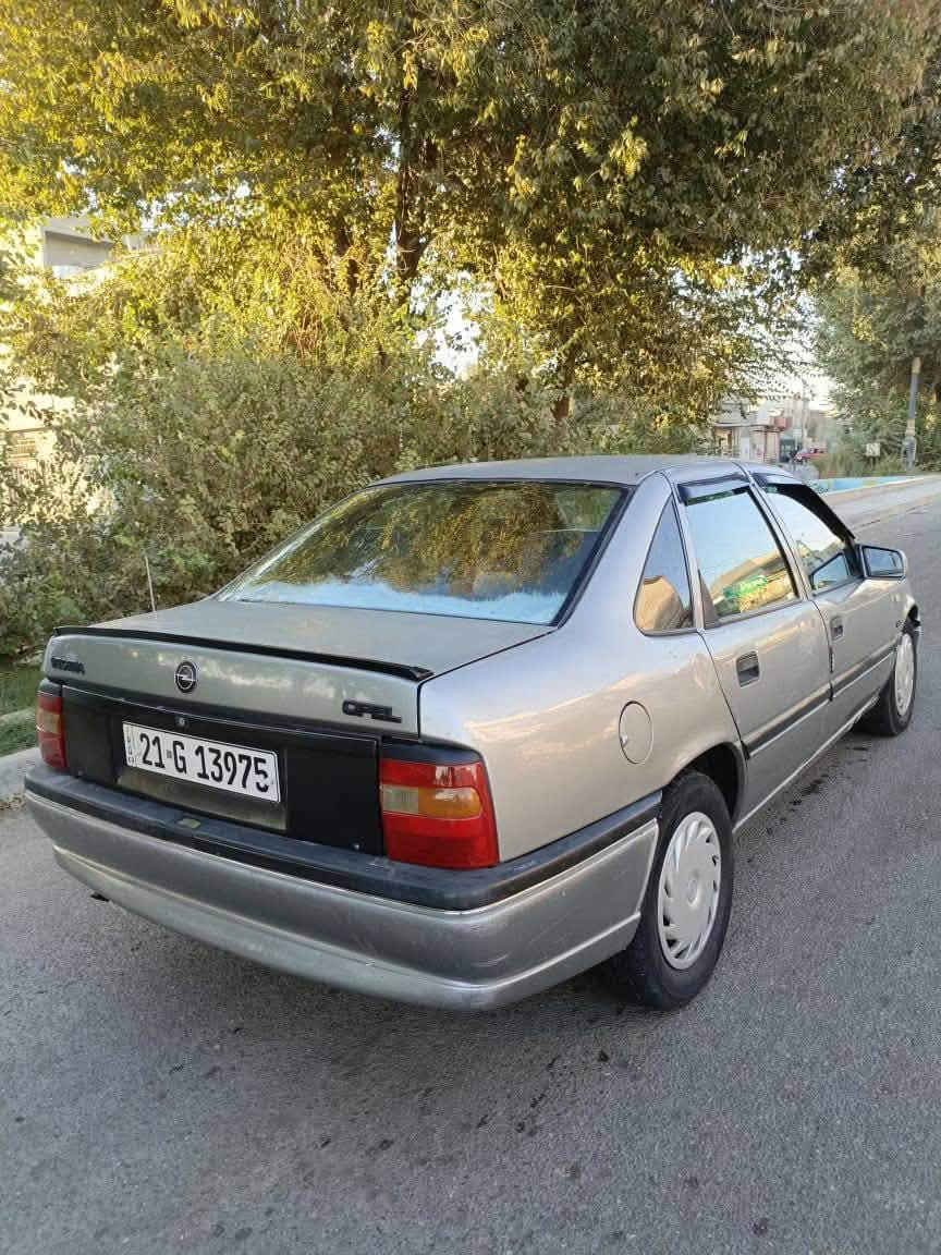 للبيع
اوبل فيكترا وضع شركه لون رصاصي ميتاليك حجم 20 
موديل 1993 سياره بدون صبغ قطعه وحده فقط بلاديه 
جمات كهرباء داخل صاج داخل وضع شركه دوشما جديده 
فقط الهلال الخلفي تصليح باتري جديد محرك كير شرط كهربائيات كلها وضع شركه رقم شيمالي سليمانيه وبطاقة بانزين بشرط الوكالة وتحويل صدر امامي وخلفي بشرط 
سياره مكفوله من اي خياس عنوان السياره في كركوك 
السعر بيع سريع ومستعجل 29 بيها مجال بسيط رقم الهاتف ***********وشايف خير الي ياخذها
