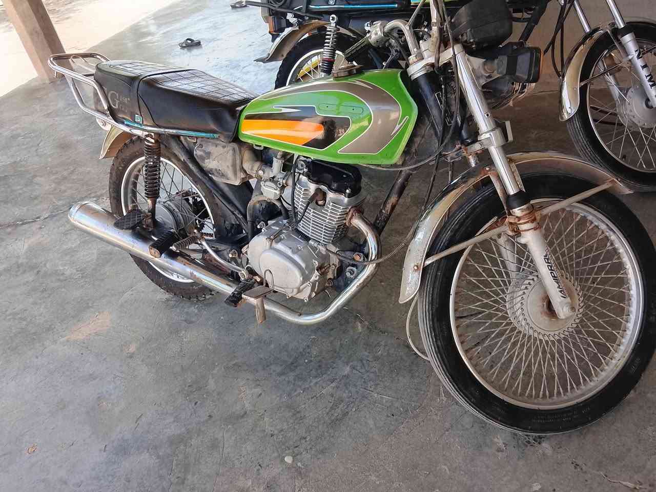 للبيع اربعه كير موديل 19 سعره280 وبي مجال  ***********
