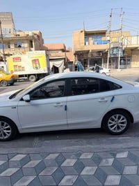 Mg5 2022 ماشية 55 الف كيلو متر سيارة نظيفة جداً ضمان شركه على دهن وكلش...