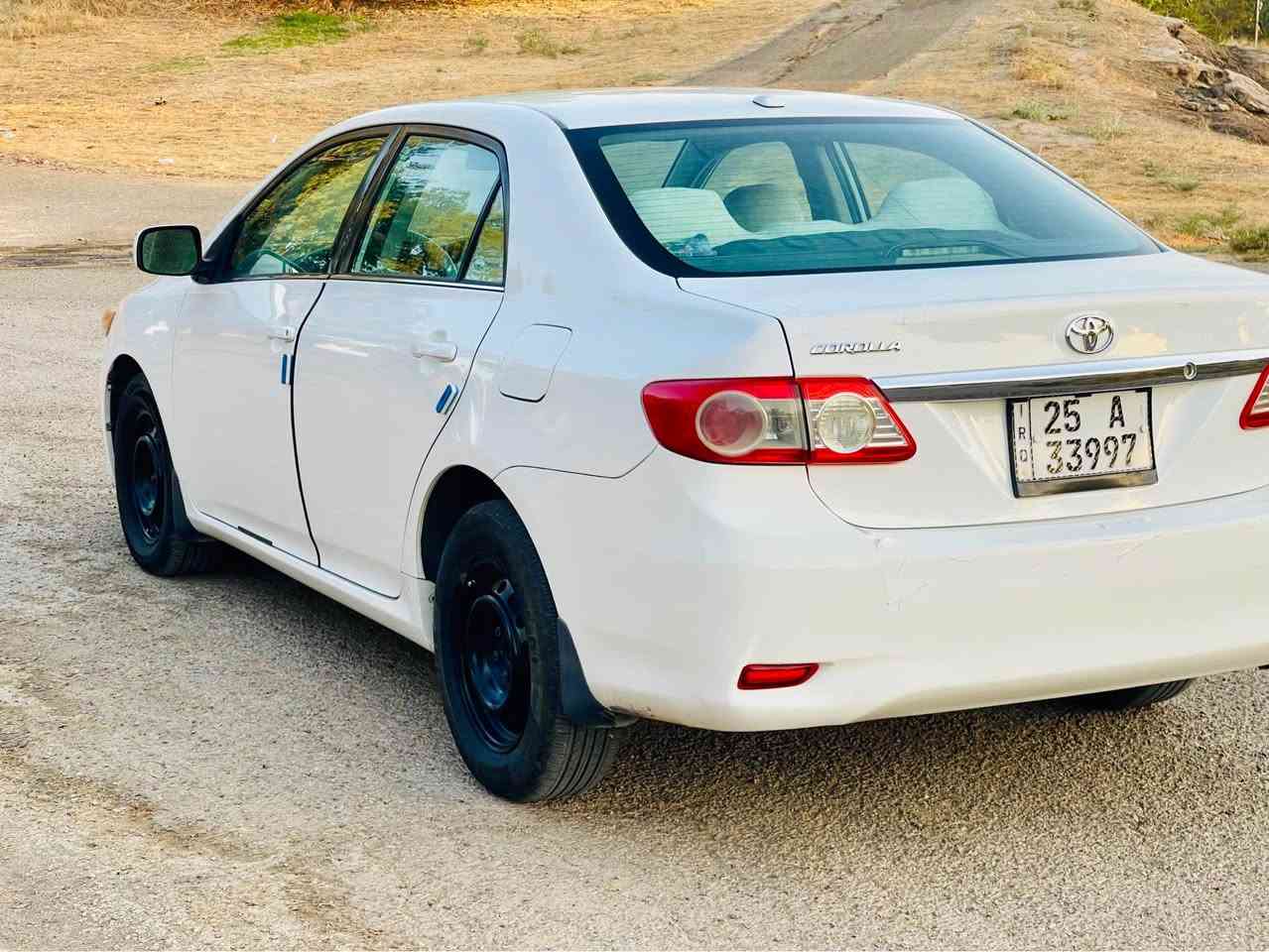 كورلا 13 ضرر ربع بونيت صبغ فقط بدون اي دواخل ماشي 180 گير محرك بلادي بشرط بطاقة بنزين بيها سعر 132 بيها مجال مكان كركوك الدبس *********** ديبيس, كركوك
