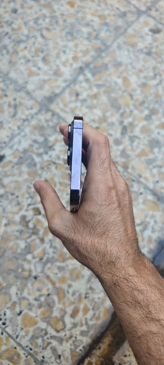 ايفون 14 برو ماكس للبيع او مراوس مع سامسونگ
الجهاز نظيف امانه والجهاز مالتي الشخصي استعمالي الخاص
الجهاز ذاكرة 256 مبدل بي بس بطارية والبطارية الله يشهد زينه كلش
ملاحضه : الجهاز مفطور ضهره والهزاز واكف بس اما الباقي كلشي بي يشتغل طبيعي ومن غير مشكله
وسبب البيع  وكع مني اليوم وضجت منه صار اكو بي فطر موضح ب الصورة بالكلاسه مالته كلش خفيف 
الجهاز سعرة 650 وبي مجال او مراوس
مكاني الدورة الميكانيك 
رقمي ***********
