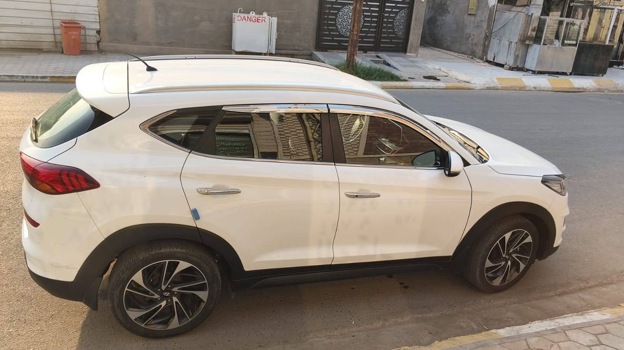 توسان ٢٠٢٠ • ماشي ١٦٠٠٠٠ • وارد خليجي