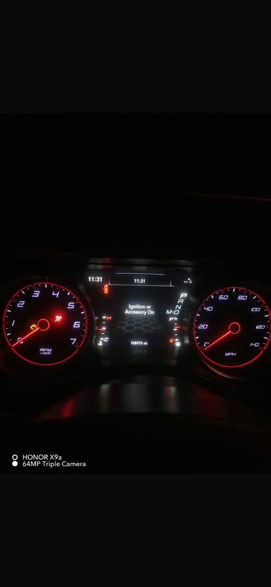 تشارجر SXT • ٢٠١٩ • باب خلفي مضروب
