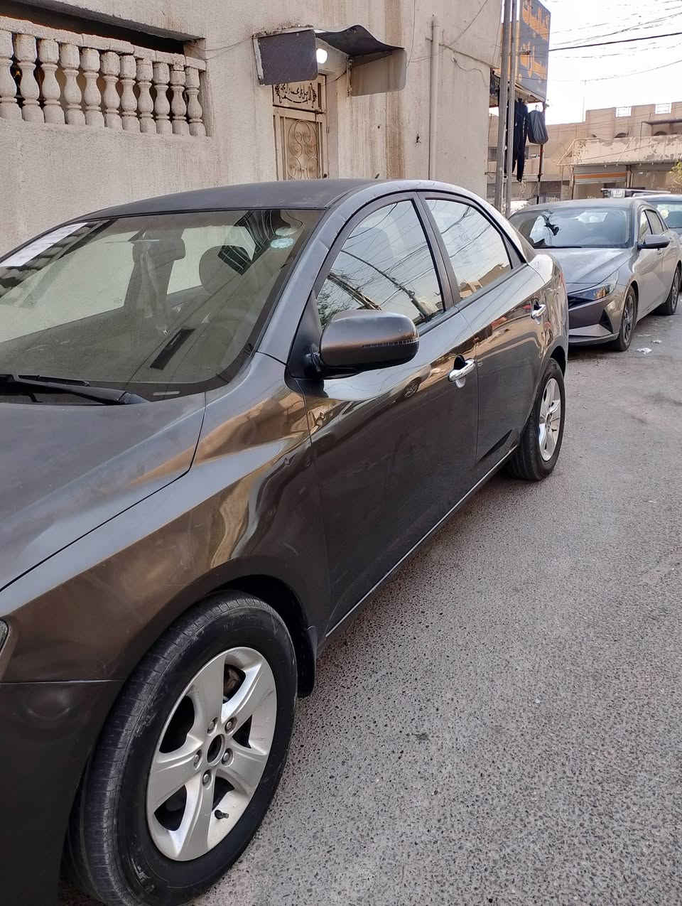 سيراتو مديل 12 اربيل
مكاني بغداد البياع الرساله الثالثه ***********
السعر 75 وبيهه شي بسيط مجال 
مواصفات العديه المعروفه اي ضربه قويه مابيه السياره
اشاير مري
تحكم استيرن 
شفتات 
حساسات خلفيه معروفه
