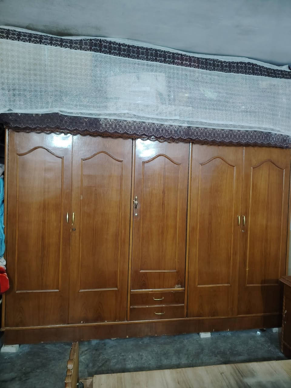 سلام عليكم
قرفه خشاب للبيع مستعمل 
خشب صاج
السعر 550 وبيه مجال
رقم هاتف / ***********

