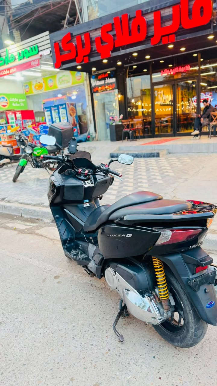 فورزة 0:12 للبيع دراجة خير من الله
ما ناقصها شي السعر مليون و500 وبيها مجال قليل 
***********
