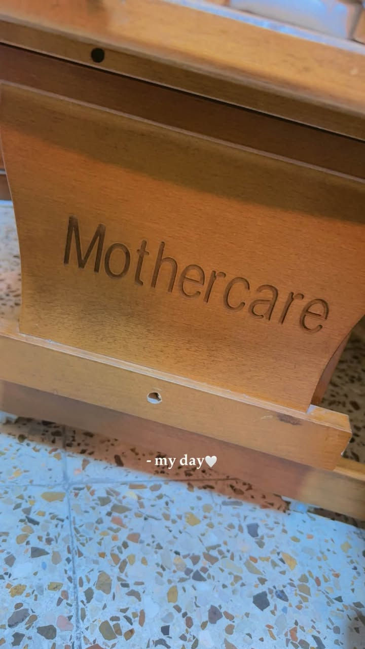 كاروك طفل من ماركة Mothercare، نظيف جداً وحالته ممتازة 👌
استعمال خفيف وما بيه أي عيوب
ودوشك ويا ضغط عالي 
💰 السعر: 175 ألف
📞 للاستفسار ***********
