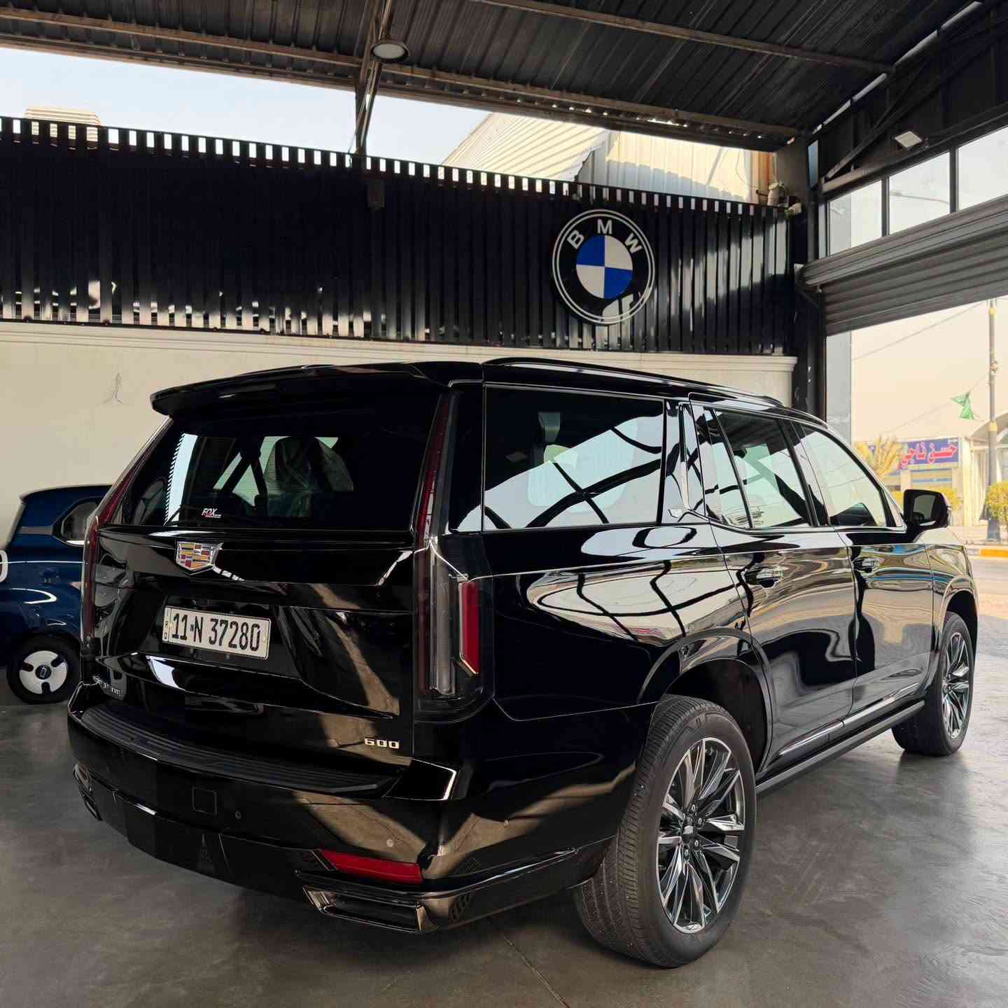 🚙✨ كاديلاك إسبريسو 2023 – وكالة المنصور ✨

فخامة أمريكية بأعلى مستوى من الراحة والتجهيزات 👑🔥

✅ موديل 2023
✅ فئة إسبريسو
✅ فول مواصفات
✅ كشنات تدليك
✅ ماشية فقط 11,000 كم
✅ وكالة المنصور
✅ مغلفة PPF
✅ حالة ممتازة وقريبة جداً للوكالة
✅ جاهزة للتسليم الفوري

✨ سيارة تجمع بين الفخامة، الهدوء، والراحة الاستثنائية بكل تفصيل.

📍 متوفرة لدى شركة علي الشيباني لتجارة السيارات
بغداد – الكاظمية – جكوك قرب مرور الكاظمية

📞 للاستفسار والحجز:
***********-***********

🔥 عداد قليل + تدليك + فول مواصفات + PPF… فرصة مميزة لعشاق الكاديلاك!

#كاديلاك #Cadillac #Cadillac2023 #Espresso #وكالة_المنصور #PPF #سيارات_فخمة #سيارات_العراق #بغداد #علي_الشيباني
