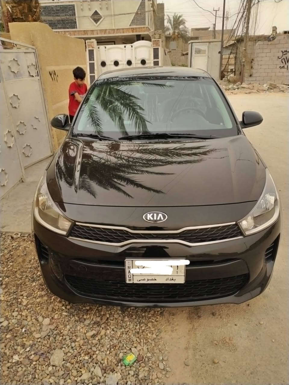 السلام عليكم
كيا ريو وارد امريكي
موديل ٢٠٢٠ 
لون اسود 
سياره بيها منظومة غاز
وجاهزه من كل شي 
مسويلها صيانه كامله 
حادثها موضح بالصوره 
السعر المطلوب ١٢٠$ وبيها مجال مكان السيارة بغداد الكرخ ***********
