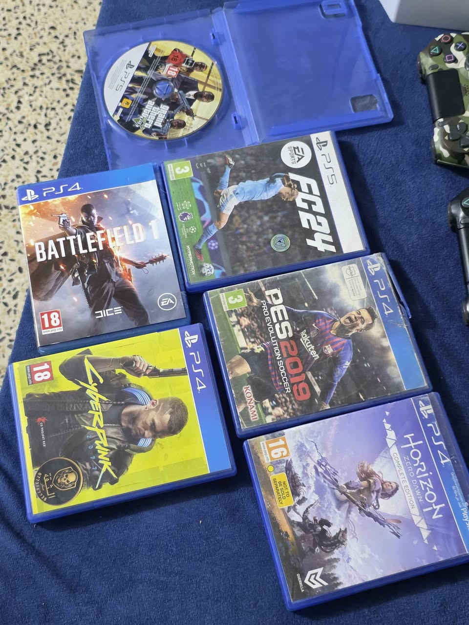 اقرة المنشور كامل
بلي ٥ فات جهاز نظيف لا مفتوح ولا مصلح
+ جوستكين اصليات مال بلي ٥
+ جوستكين بلي ٤ (اصليات مو تجاريات) اعيد واكرر اصليات 
+ ٦ اقراص 
Gta 5 ps5
فيفا ٢٤ مال بلي ٥
سايبر بنك
هورازن زرو داون نسخة مدبلجة عربي
بيس ٢٠١٩
بتل فيلد ١ القرص مال بتل فيلد بي شخوط يشتغل بي طوى القصة فقط طور الاون لاين ميشتغل بقرص البتل فيلد
باقي الاقراص كلهن نظيفة 100% 

السعر 725 وبي مجال 
للتواصل على الواتساب فقط ***********
