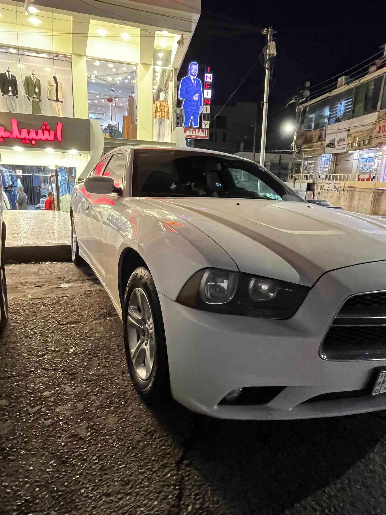 تشارجر SXT • ٢٠١١ • محول باسمي