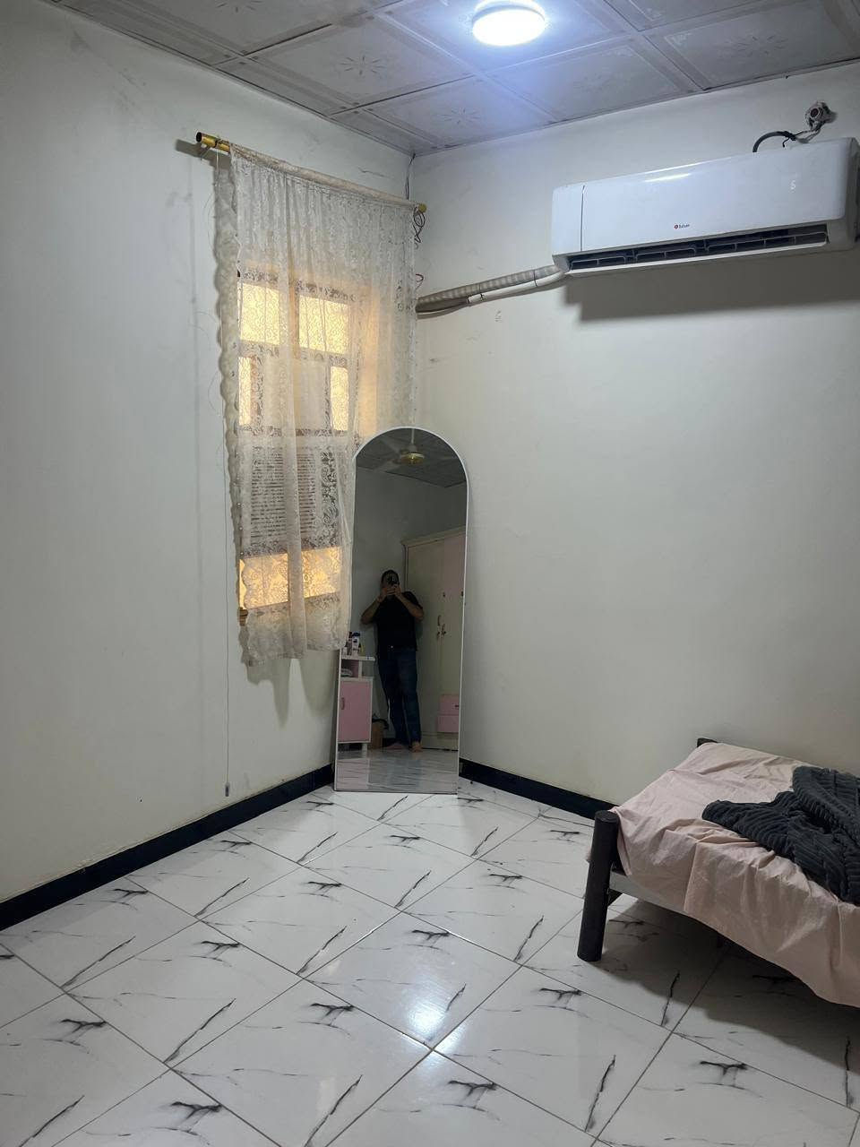 بيت  ب حي اور مقابيل المدرسه الايرانيه
مساحه ١٤٠م ٧×٢٠
طابقين  يحتوي ع ٤ غرف و٣ مجموعات صحيه وصاله واستقبال ومطبخ للاستفسار الاتصال ع الرقم *********** او الضعط ع الرابط
https://chat.whatsapp.com/GybRGEqF8dfHF5UU0L9QOd?s=cl&p=a&mlu=4
