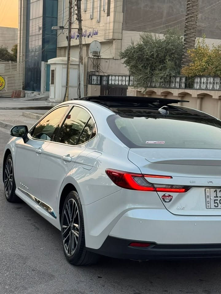 سلام عليكم للبيع كامري 2025 وكالة عبداللطيف بانوراما فول مواصفات 1/1 رقم بغداد مكفولة ماشية 21 الف مكاني بغداد الكرخ للاتصال ***********
