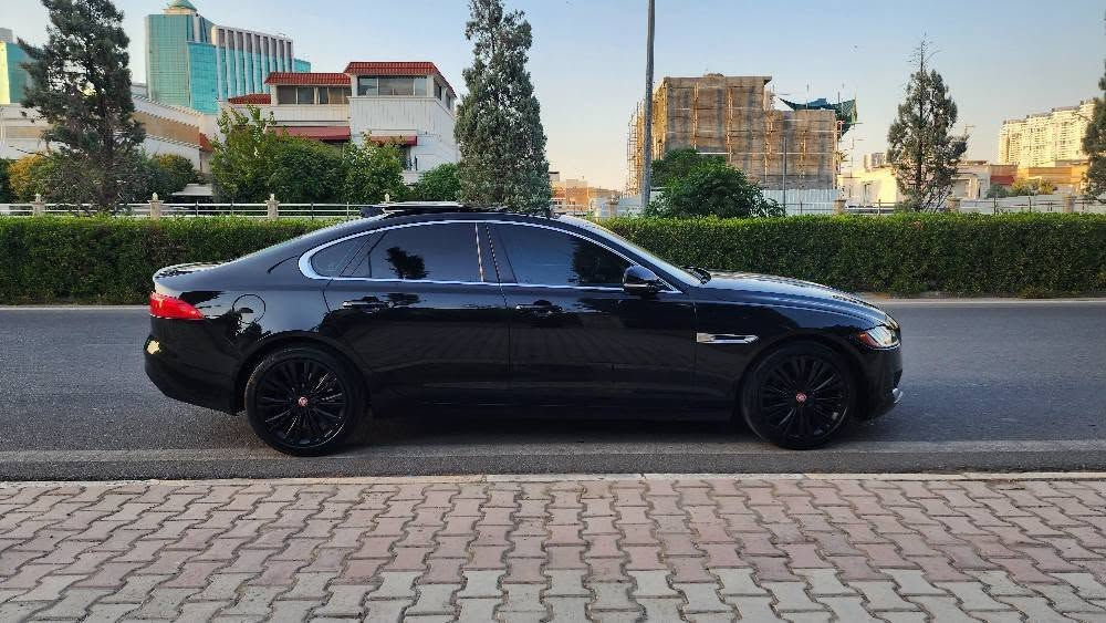 Jaguar XF R daynamic
مةكينة ٦ بستون  ٣.٠ سوپرچارج  نةكرايتةوة 

بوياغي نية تةنها دوو دةرگاي بيلادي گوراوة 
بي داخل بي ارباك 
فوول مواصفات 
تحويل و غرامة بةشةرت 
سعر ١٢٨ وةرةقة و مجال 
***********
___________________.

للبيع فقط بسعر جوة سوك 

 جاكوار Xf  ٦ سلند 
وارد امربكي حادثه  بابين يم سايق  مبدل بيلادي  بدون داخل و ارباك 
موديل : 2017
ماشية : 80 الف فقط
محرك 6 : سلندر بانزين 3.0 سوبرجاج
لون :اسود
سعر   $128 ورقه فقط
رقم تليفون و واتساب:
***********
 مواصفات فول الفول اعلى فئة للأخير
,ليع فحص و هزة و سنوية جديدة 
محرك و كير و كهربائيات كله شرط بدون النقص  
كير محرك ممفتوح بشرط ✅️ أربيل, العراق
