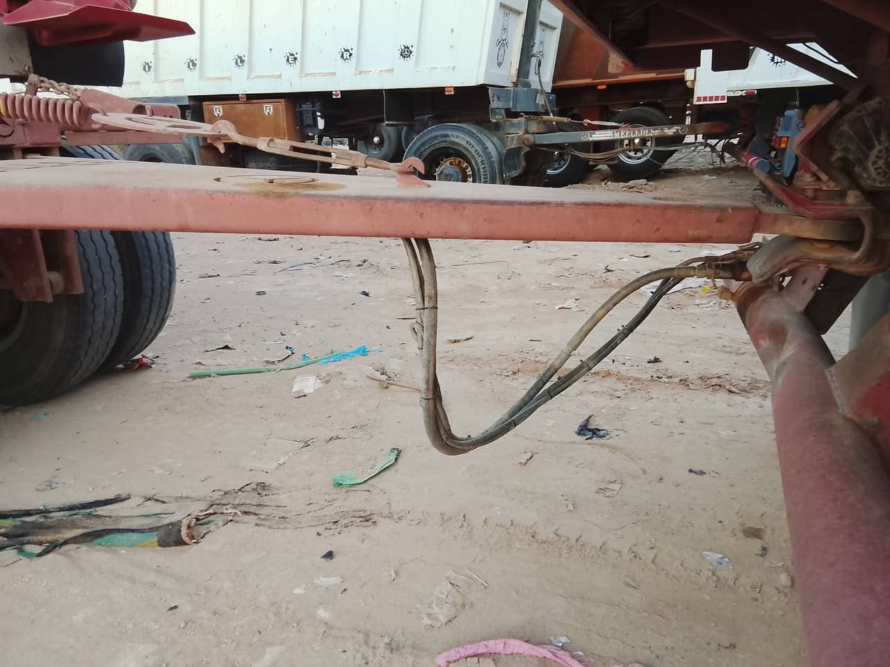 مقطوره قلاب • ٣ محاور • ٢٠١٦ موديل