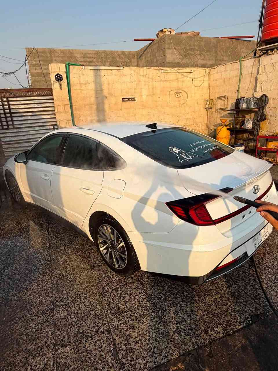 سوناتا للبيع ٢٠٢١ 
وارد امريكي ظربتها البنيد امبدل ولعرضانيه راجعه بلاد 
بسمي وقم بصره نكليزي السعر ١٤٨ 
***********

نص مكتوب في الصور:
- ۶/۱۱ bid.cars
- ٢:٠٨ 13 LTE BidCars 2 / 11 bid.cars
- 1 / 11 BidCars bid.cars
