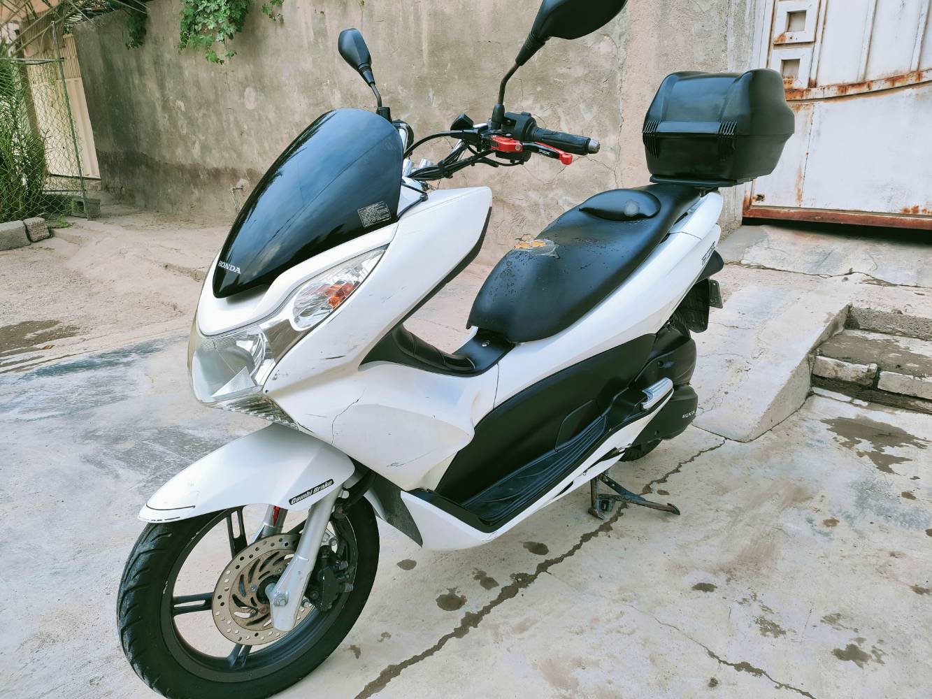PCX • الجيل الاول • ١٢٥