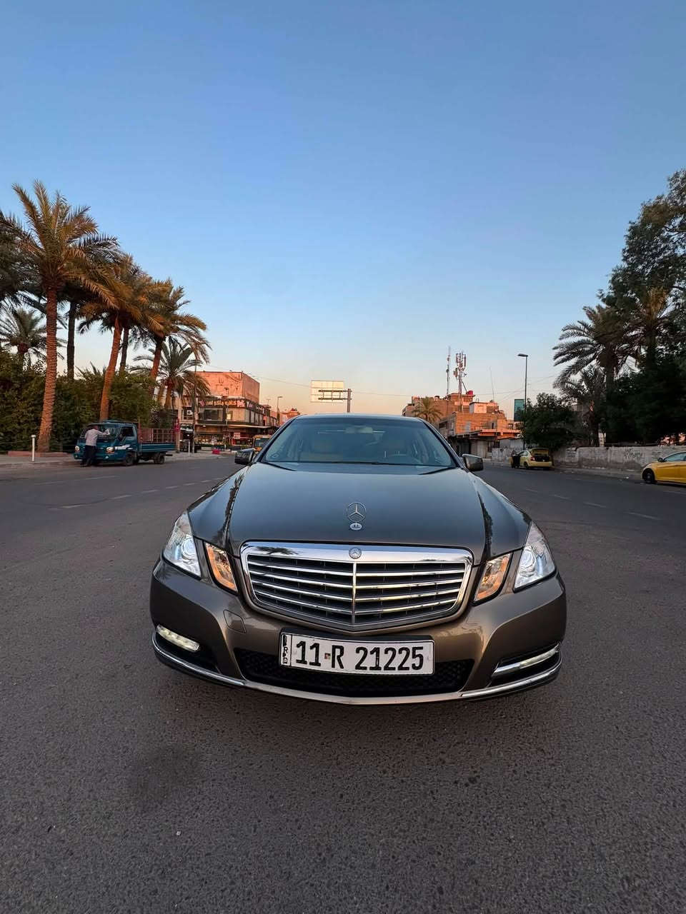 مارسيدس e350 موديل 2012 ماشيه 130 كم تقريرها غرق وما بيها اي عطل السياره وبيها صبغ بنيد وجاملغ اثر جراد المواصفات واضحه بالصور السعر 12800$ يعني 128 ورقه للاستفسار ***********
