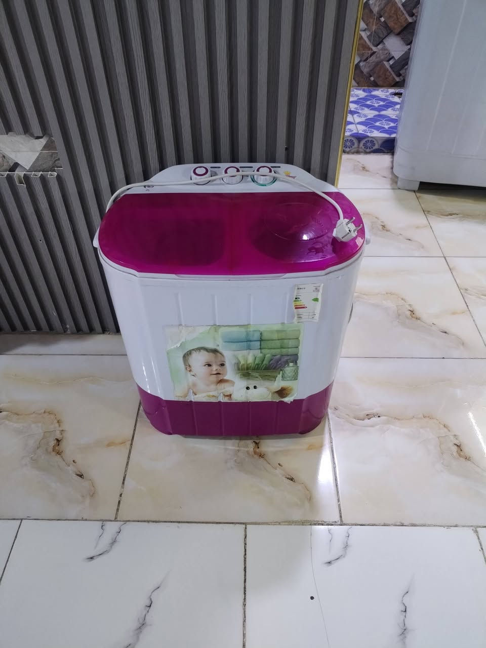غسالة أطفال • نظيفة • مستخدمة شوية