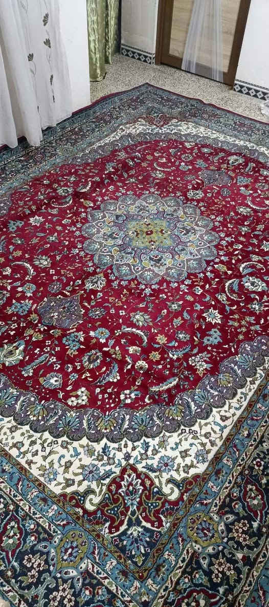 سجادة • للبيع