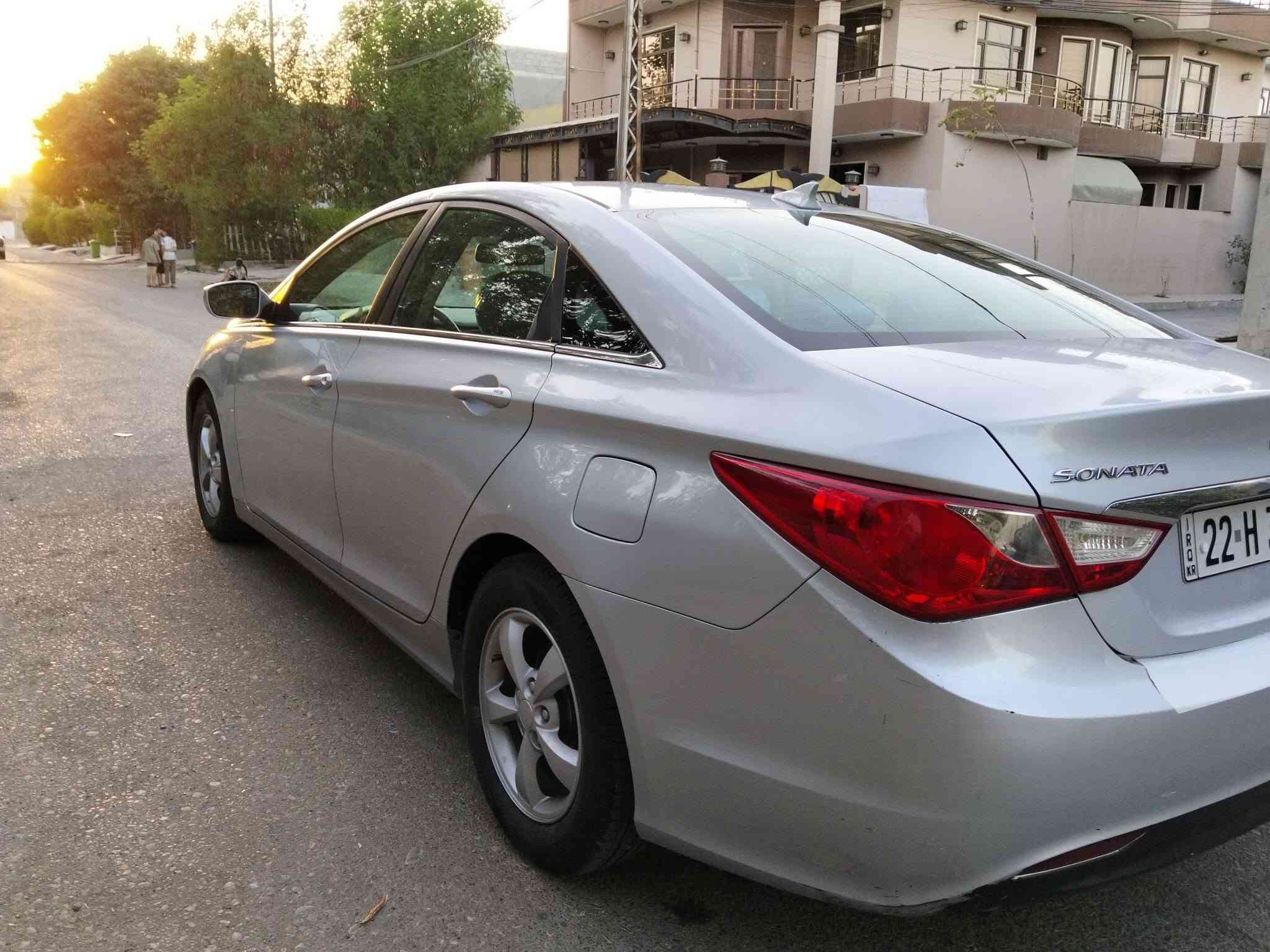 𝐇𝐘𝐔𝐍𝐃𝐀𝐈 𝐒𝐎𝐍𝐀𝐓𝐀
²⁰¹³
2.4 GDI (جي دي آي)
هيونداي سـونـاتـا 
موديل 2013 
كـنـدي✅
داخل رصاصي✅
تحكم استيرن ✅ 
صدر امامي خلفي جديد ✅ 
تايرات جديد ✅ 
(الضرر باب و چامرلغ امامي صبغ وباب چامرلغ خلفي صبغ)
ماشي 140,000 مايل✅
السياره حيل نضيف ✅ 
Eco✅ ايــكــو
السعرر. 84 وبي مجال للطيبين ✅
***********📞
مكان السياره كركوك 📍 
الشراي يخابر ✅

