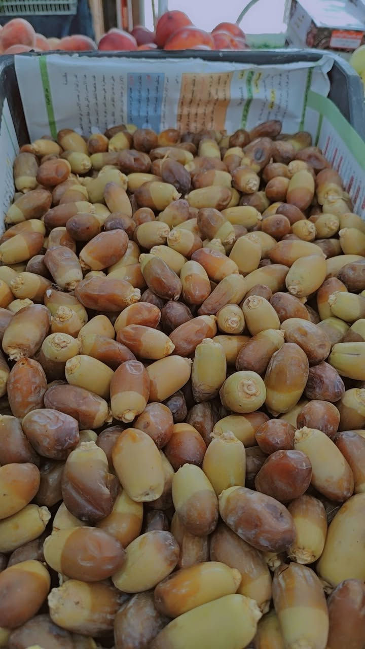 (بسم الله الرحمن الرحيم )
         اسعار يوم الجمعة
 واتساب 
***********///***********
عروض اليوم
،،،،،،،،
طماطه   ب 1000
لهانه حمر +بيضه ب 1000
بصل اصفر عراقي ب750 ،
بصل ابيض كرستال 750
بطاطا عراقيه درجه اولئ ب1000
اسود  درجه اولى ب750 3ب الفين
خيار عراقي تازه🥒 ب 750
 
بامـيه عراقيه بتـره ب2500
شجر شمالي  ب  750
فلفل 🫑 بارد درجه أولى  1000

ثوم شريط ب 1000
ثوم وزن ب 3500
الفواكه،،، 
رطب ب… 2500
تمر ب2000
عنب اسود ب 1250
عـنب كمالي ب 1250
موز درجه اولئ  🍌ب 2000
كرز ب3000
خوخ مسكي ب 2000
مشمش ب2000
رمـان مصري ب 2000
رمان يمني ب4500
تمر كيماء ب 3000
اللوو احمر درجه اولئ ب1750
اللو اصفر درجه اولئ 1500
تفاح احمر ب 1500
تفاح خدوخد ب1500
عنجاص ب2000
برتقال مصري درجه أولى ب1500
ليمون سوري اخضر ب2500
ليمون إفريقي 🍋ب2000
خضرة َ  10  َ 1000
سـلك بـاكـه 1000
رشاد باگـه ب 500
فجل احمر ب500
خل ابيضب1000
علوة الطائي للخضار والفواكه الطازجة
