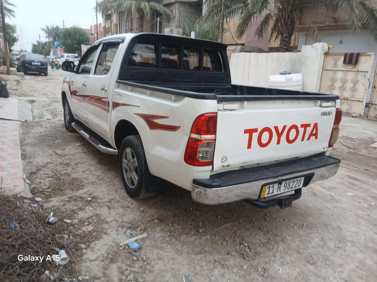 هايلوكس • ٢٠٠٦ • رقم بغداد