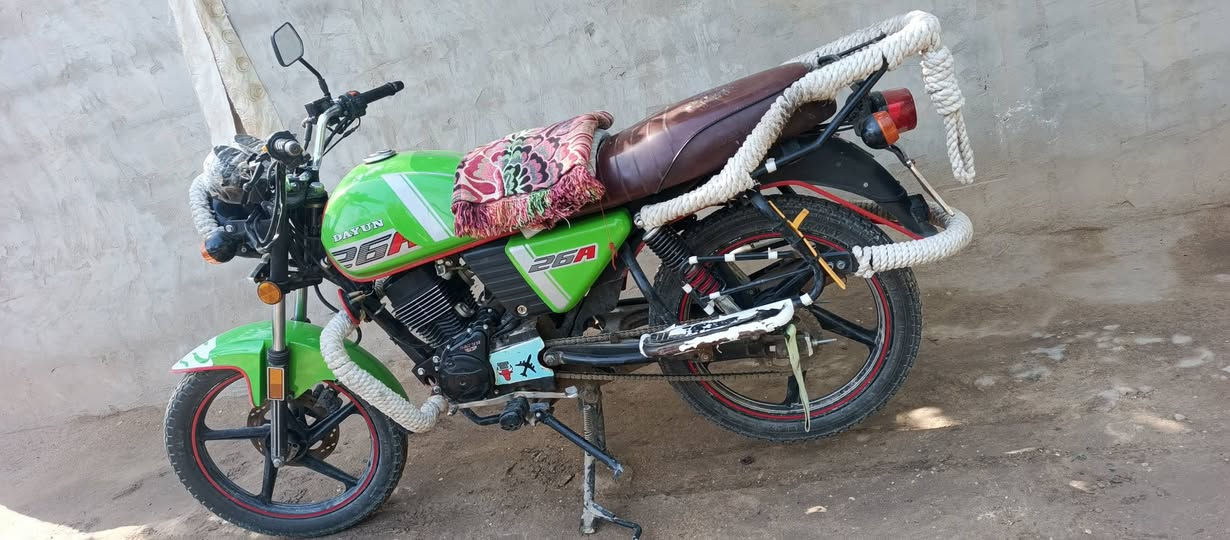 دراجه دايون نفخ اوراق وصل ....موديل 23 مكينه 150 دراجه مكينه مامفتوحه مكفوله من كل نواحي سعر مليون و 650 ستفسار عل هذا رقم ***********
