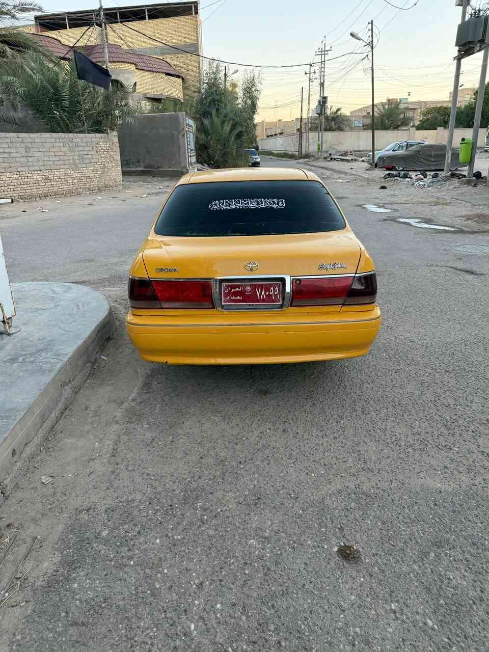 السلام عليك للبيع جنون رقم بقداد صدامي سياره جاهزه مكفوله كير مكينه حداده تخم تاير تبريد ثلج  عندي وكاله من راعيها دواخل جديده ترايك لبقداد كل نقص مابيها كص قماره فقط  السعر 40 العنوان البصره القرنه للستفسار *********** علمن السياره مصفره هيه وقرامات الف ما عليها

