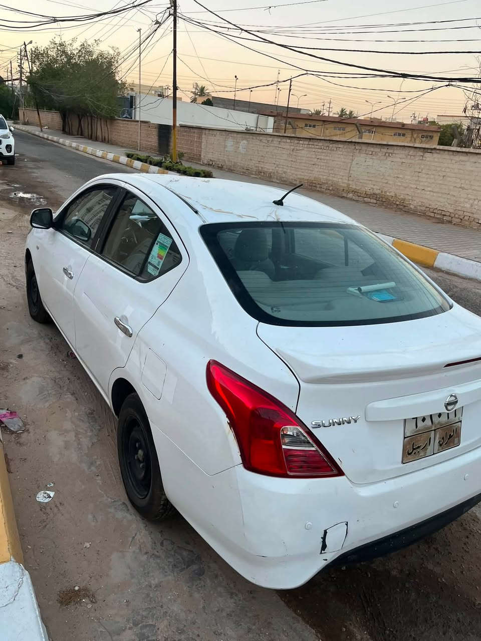 سلام عليكم 
نيسان صني هندي بليته زركه
 
رقم اربيل بسم شركه تريد مداور ترديد تحول مديل 2020 ماشيه 163 
سياره جاهزه محرك وحداديه وتبريد ثلج 
تخم تاير جديد توني شاده 
بيه صبغ جاملغ وبنيد 
وبارد جاملغ الخلفي ودحجات بسيطه مثل ما واضحات بلصوره وتفاصيل بالسونار 
سعر 85 وبيه مجال بسيطه مكاني نجف ***********

