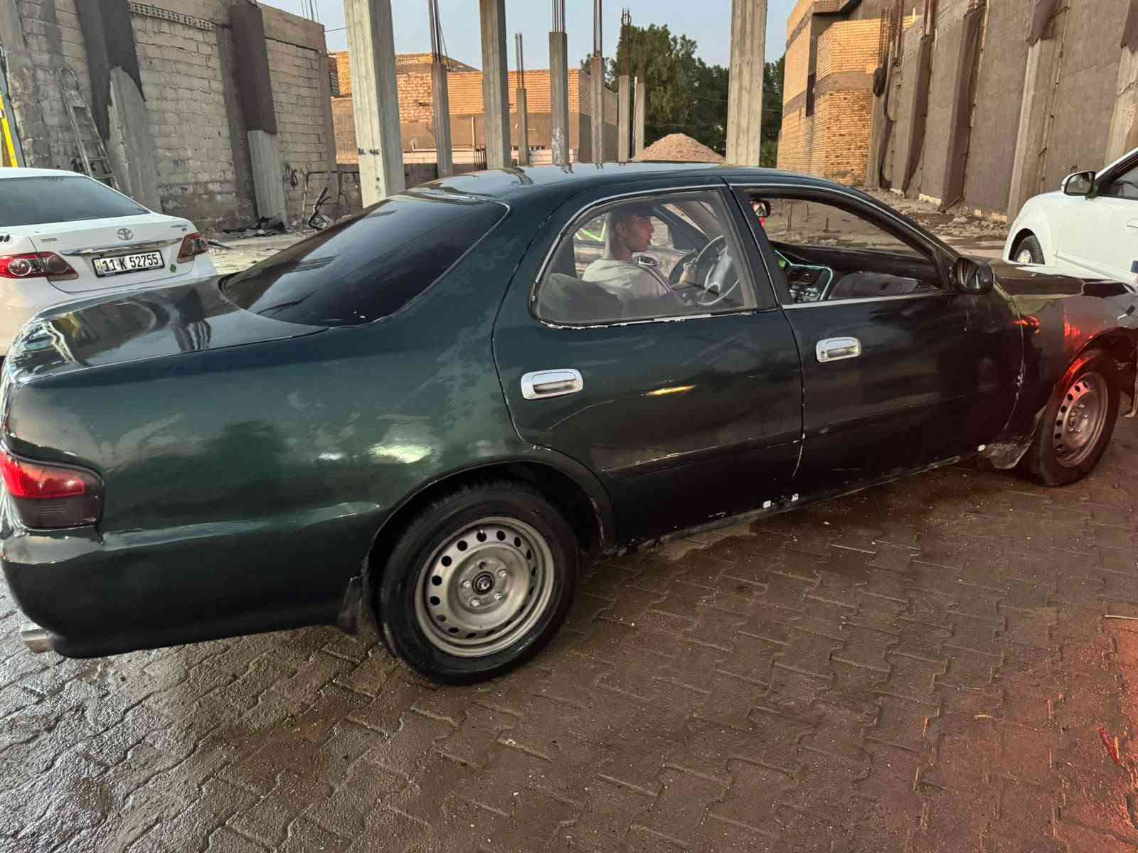 سلام عليكم 
كرسته للبيع موديل 1995 كفاله من كص ونقل جثه والضربه القويه مكينه 2500 مكينه وكير شرط سياره جاهزه كهربائيات ع اخر حبايه 37 وبيها مجال 
ستفسار ***********
