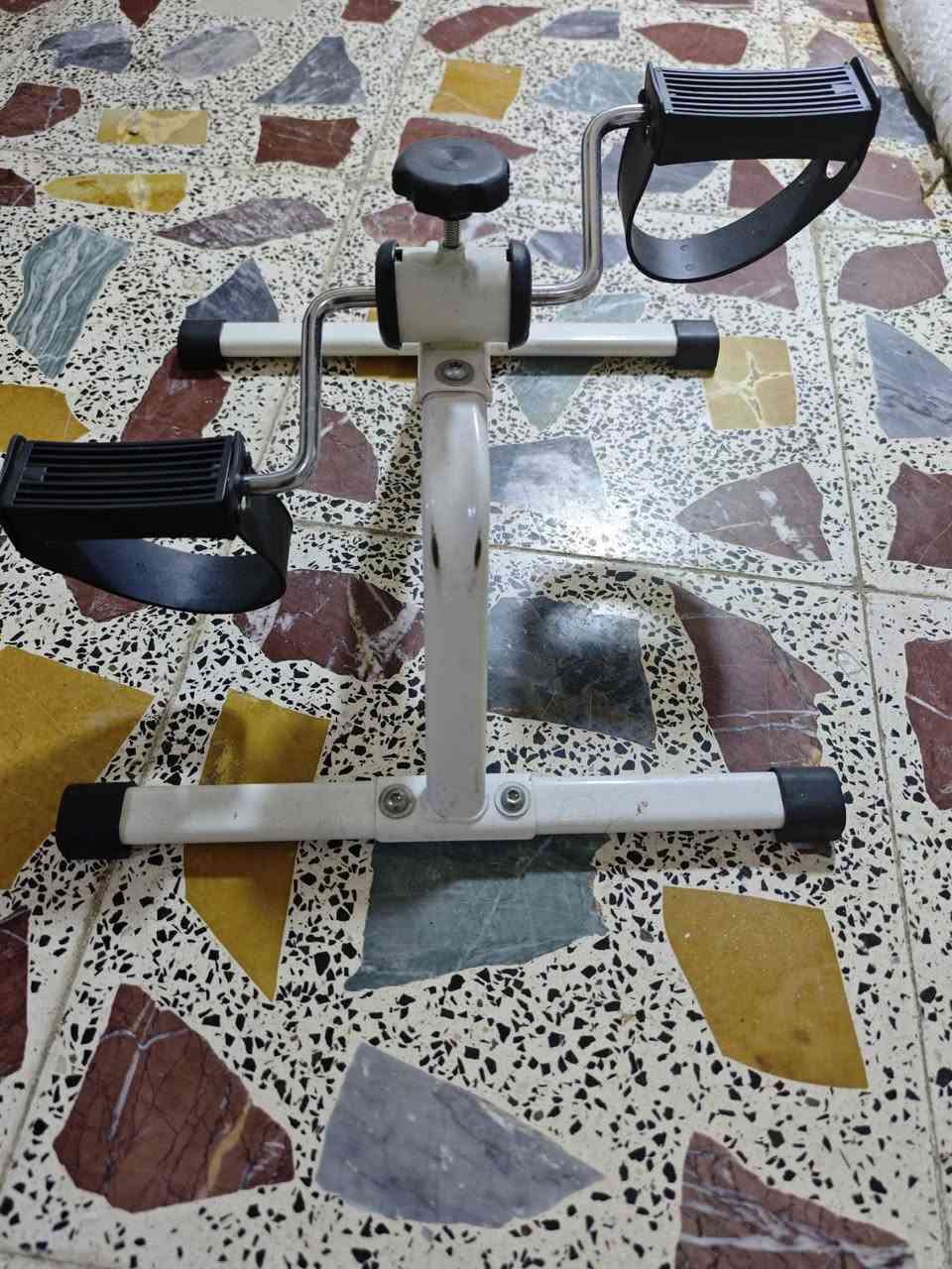 السلام عليكم معدات رياضيه للبيع عنواني محافظة ميسان للاستفسار ***********
