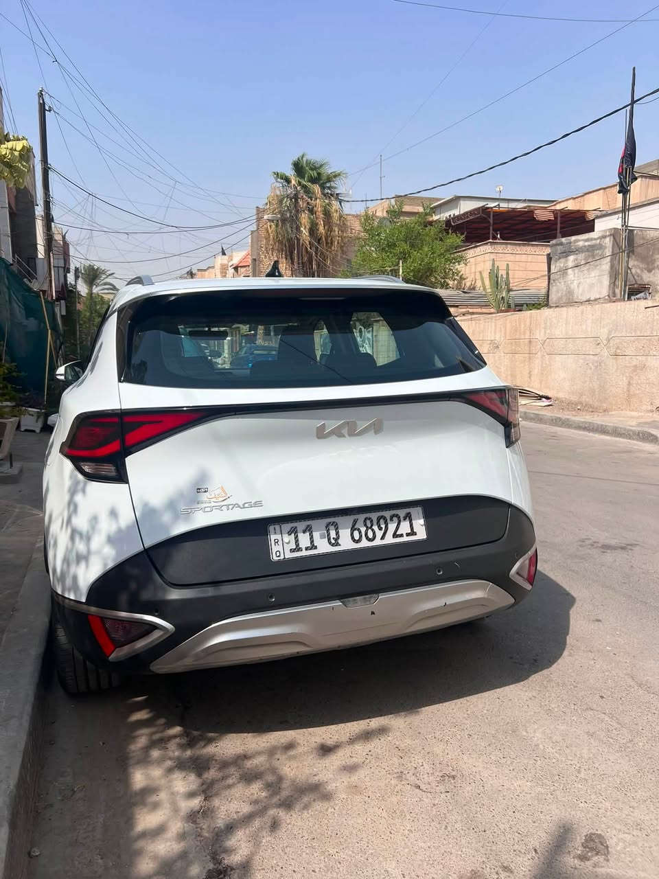 سبورتج 24 خليجي رقم بغداد
سياره ماشيه 31 
بيها طخه بل باب 
عارضها 210 بيها مجال قليل 
اناره تحكم هااتف 
كشنات تدفى
ولبقيه معروف 👋
الاتصال وتساب ***********
