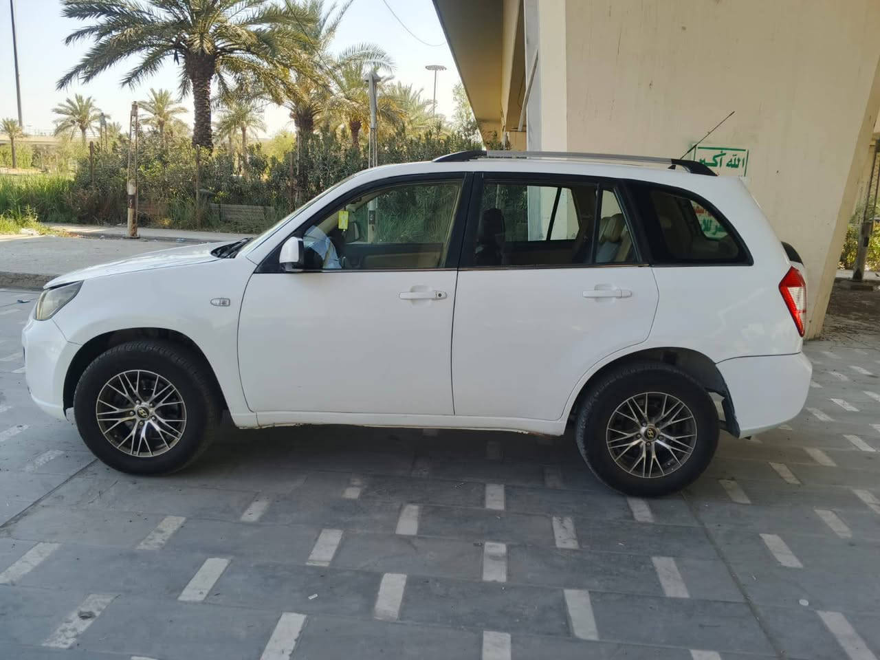 موديل 2013 رقم بغداد ملاحظه سياره جاهزه من كل شيء تبريد شغال تخم تاير مكان السياره بغداد حجم المحرك 2000 سعر 44 وبيها مجال رقم الهاتف ***********
