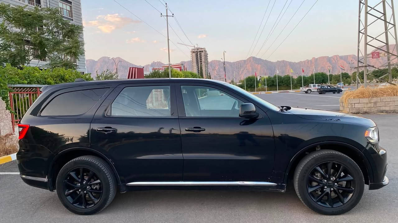 سڵاوی خوا لە هەموو لایەک
Dodge Durango 2018
مۆدیل 2018 فول مواسەفان تەنها سڵایت نیە
مەکینە 6 پستۆن 3.6 لیتر
مەکینە گێر تەبرید کارەبای هەمووی بەشەرت
ڕەقەم بەغدایە سەیارەکە بە شەرت نایفرۆشم
سەیارەکە ساغە 
بۆیاغ 3 پارچە سندوق لەگەڵ چەمەلەغی لەگەڵ دەرگای پێشەوەش تۆزێک بۆیاغ 
ئاوێنە کارەبای و ڕادارە 4 جام کارەبایە گێر تۆماتیک و عادیە ئەوتۆ ستارت ستۆپە تەبرید دەبڵ زۆنە
سعری 110 گەڵاو مەجالێکی برایانە
***********
