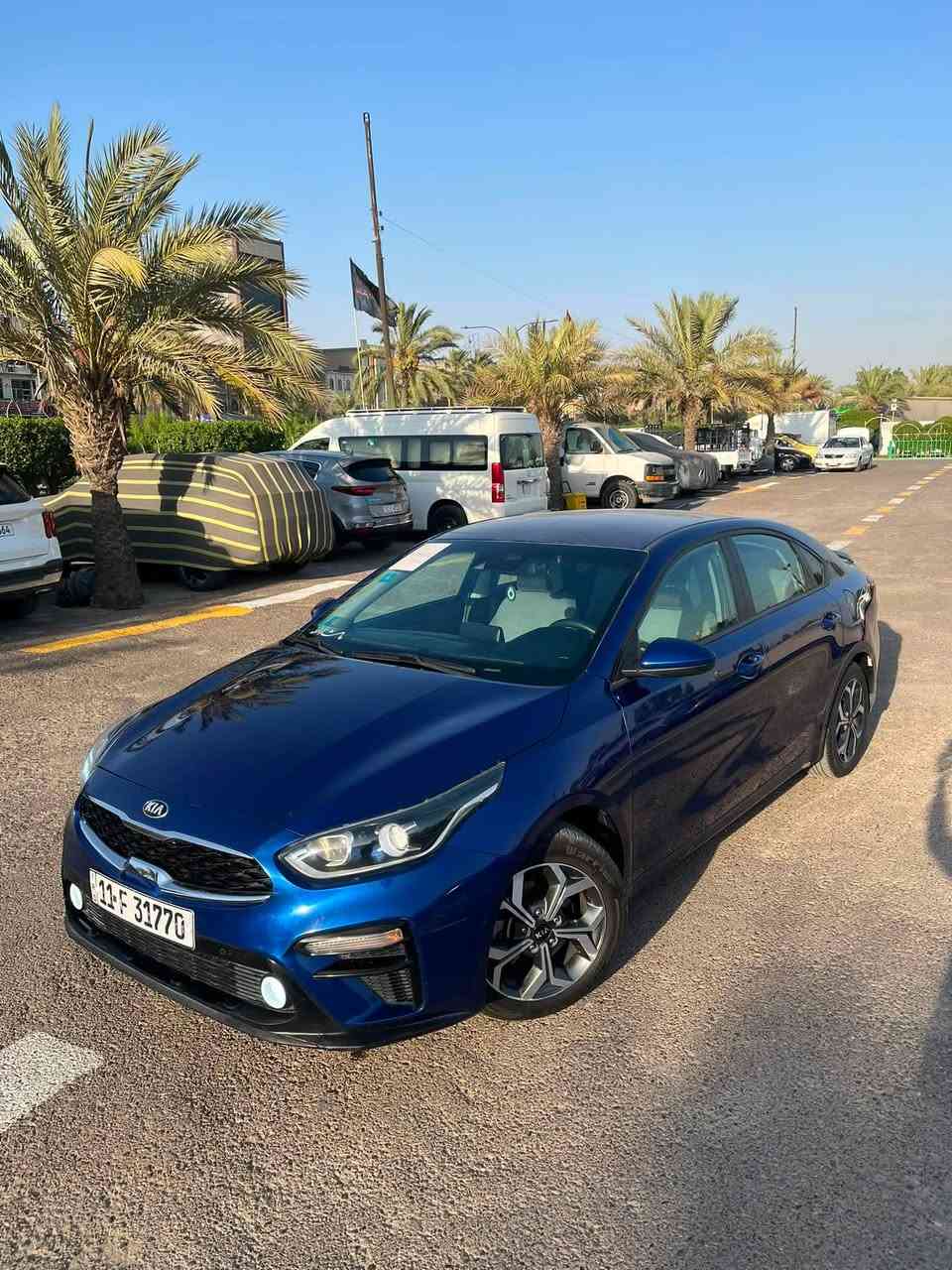 🚗 كيا فورتي  موديل 2019 * 🇺🇸 وارد أمريكي ازرق عن العين🪬
* ⚙️ محرك 2.0 لتر 4 سلندر مكفوله مامفتوح برغي
* 🕯️ منضومه زنون Lid حته لبلوجكتر 
* 📱 شاشة وسطية مع Apple CarPlay وAndroid Auto
* 🎵 بلوتوث وUSB
* 📷 كاميرا خلفية
* ❄️ تكييف
* 💡 اناره LED
* شاحن واير ليس
* رادر امامي+ جانبي
* ماشيه116 
* حادث السياره بنيد او جاملغ فقط صور حادثها موجودة بل منشور  
تخم تاير جديد ويل كب 
* *********** للاستفسار 
* السعر المطلوب 113 $ 💨
الموقع 🤍بغداد الشعله 🤍بسمي مشروع وطني رقم نكليزي
