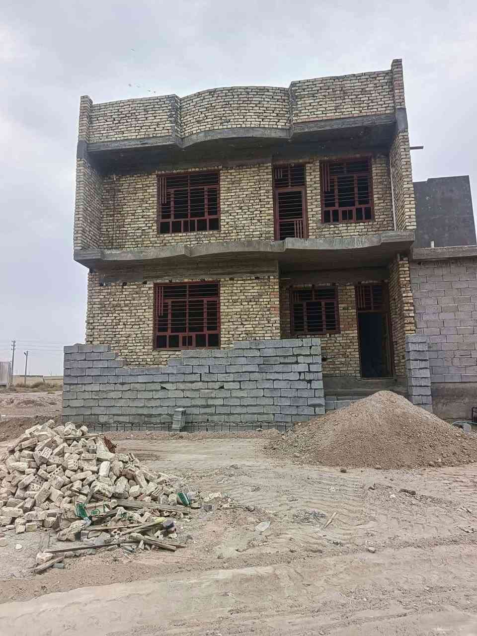 أبو غريب • ٨٣م • ملك صرف